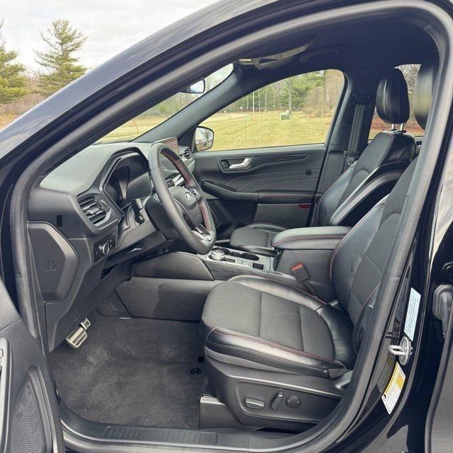 used 2023 Ford Escape car, priced at $24,900