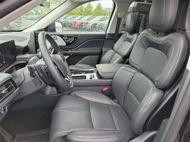 new 2025 Lincoln Aviator car, priced at $80,660