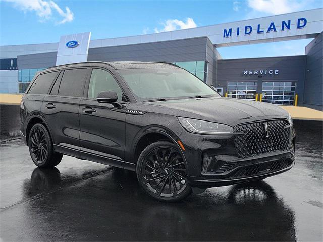 new 2025 Lincoln Aviator car, priced at $80,660