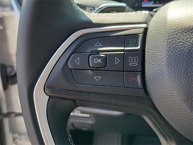 used 2024 Jeep Grand Cherokee car, priced at $35,900