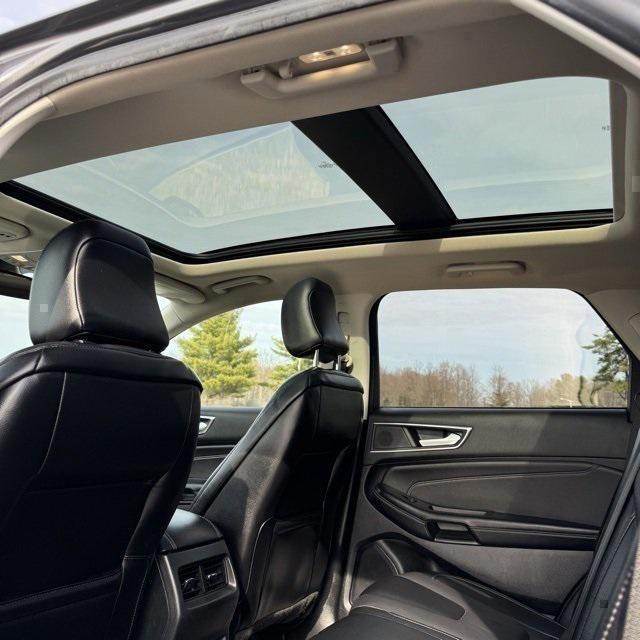 used 2022 Ford Edge car, priced at $26,900
