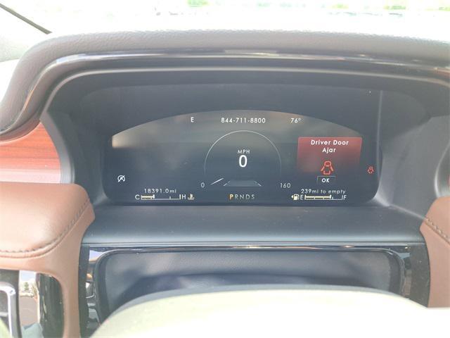 used 2022 Lincoln Nautilus car, priced at $39,900