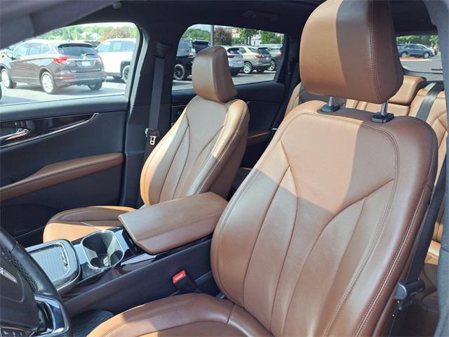 used 2022 Lincoln Nautilus car, priced at $39,900