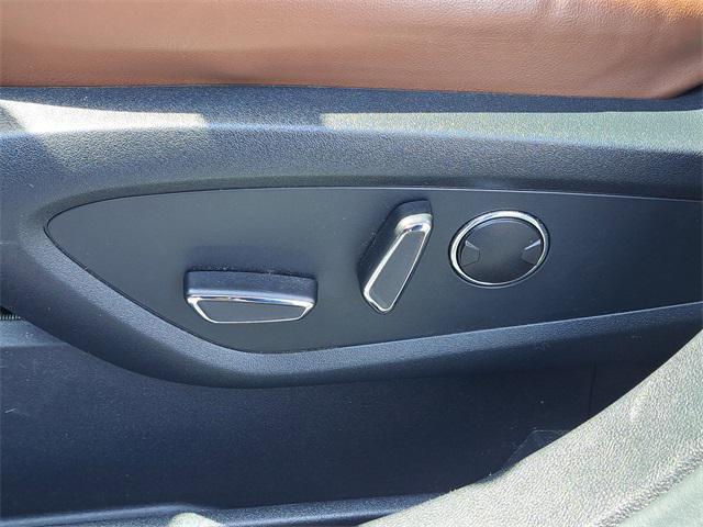 used 2022 Lincoln Nautilus car, priced at $39,900