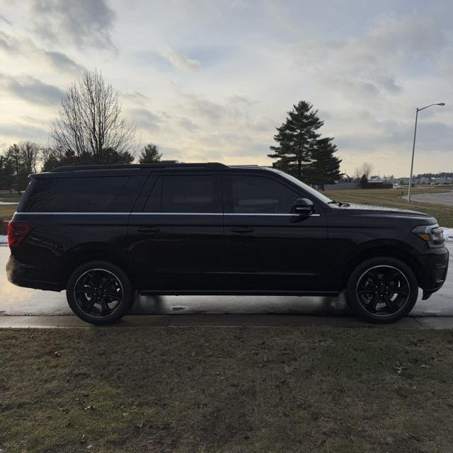 used 2022 Ford Expedition car, priced at $60,900