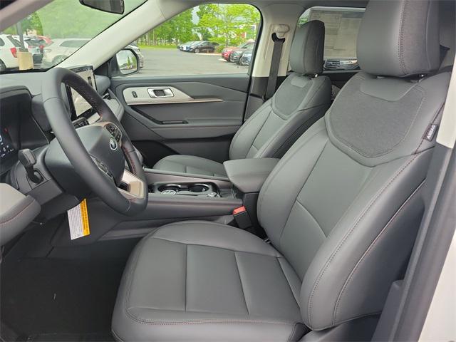 new 2025 Ford Explorer car, priced at $51,750