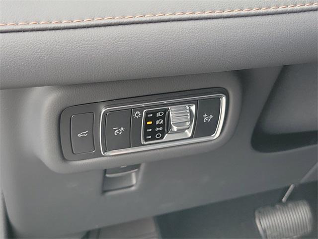 new 2025 Lincoln Nautilus car, priced at $58,630