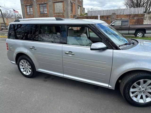 used 2009 Ford Flex car, priced at $8,350