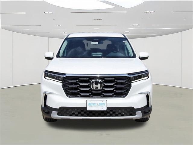 new 2025 Honda Pilot car, priced at $46,135