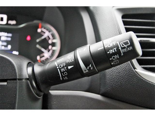 used 2018 Honda Pilot car, priced at $23,218