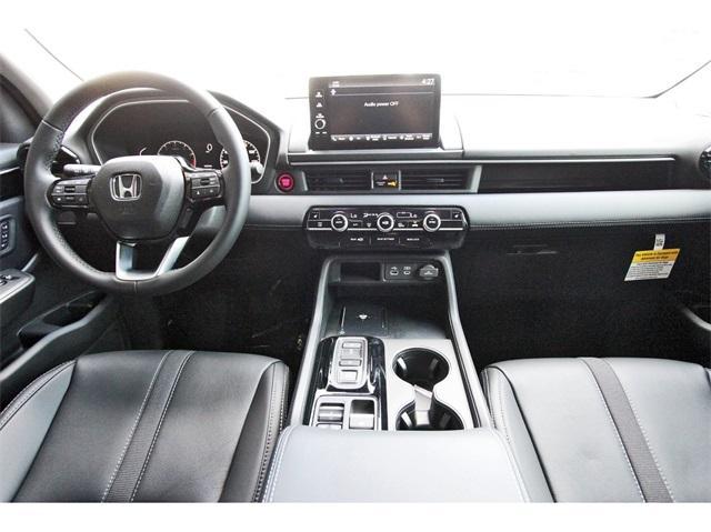 new 2025 Honda Pilot car, priced at $43,536