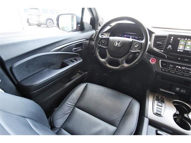 used 2022 Honda Pilot car, priced at $32,399