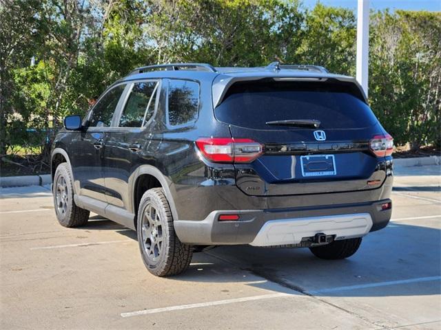 new 2025 Honda Pilot car, priced at $47,882