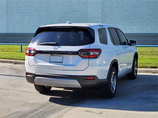 new 2025 Honda Pilot car, priced at $45,416