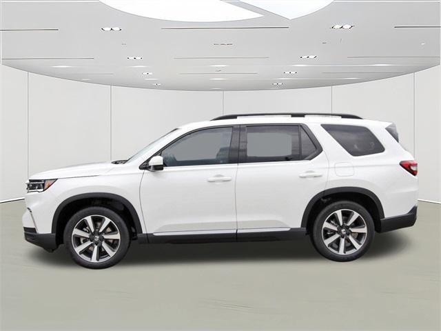 new 2025 Honda Pilot car, priced at $49,405