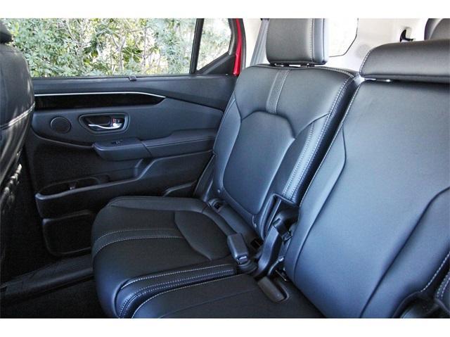 new 2025 Honda Pilot car, priced at $52,495