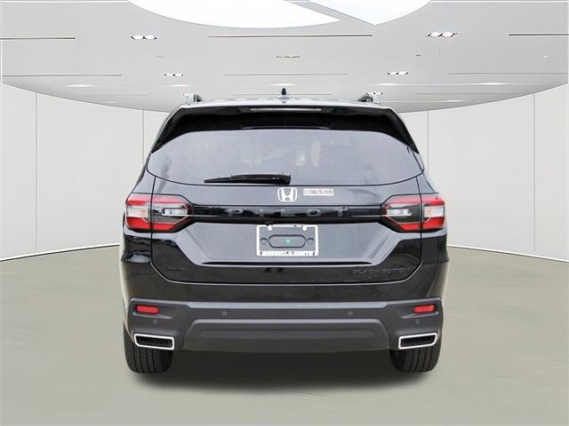 new 2025 Honda Pilot car, priced at $56,030
