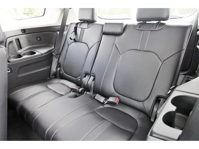 new 2025 Honda Pilot car, priced at $46,850