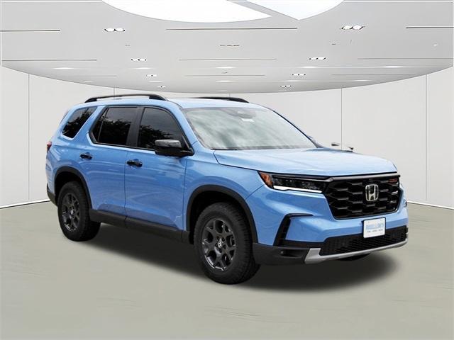 new 2025 Honda Pilot car, priced at $49,253