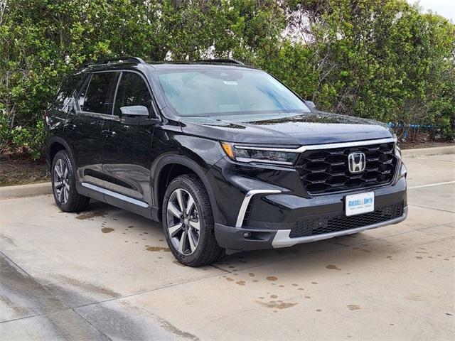 new 2025 Honda Pilot car, priced at $50,415