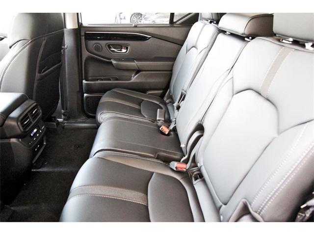 new 2025 Honda Pilot car, priced at $49,132