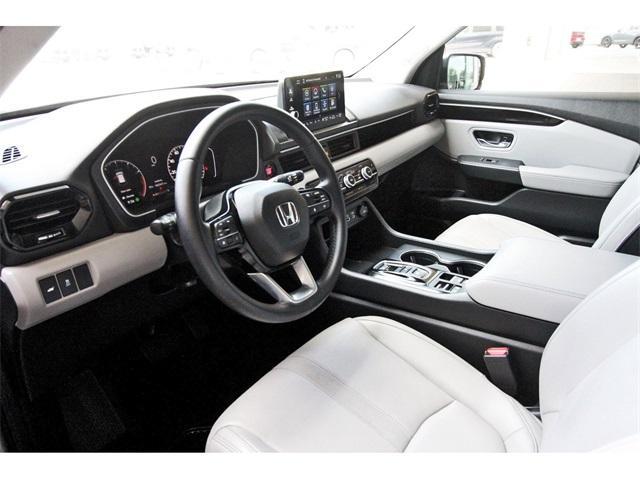 used 2023 Honda Pilot car, priced at $39,225