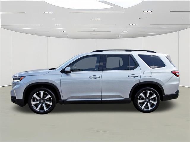 used 2023 Honda Pilot car, priced at $39,225