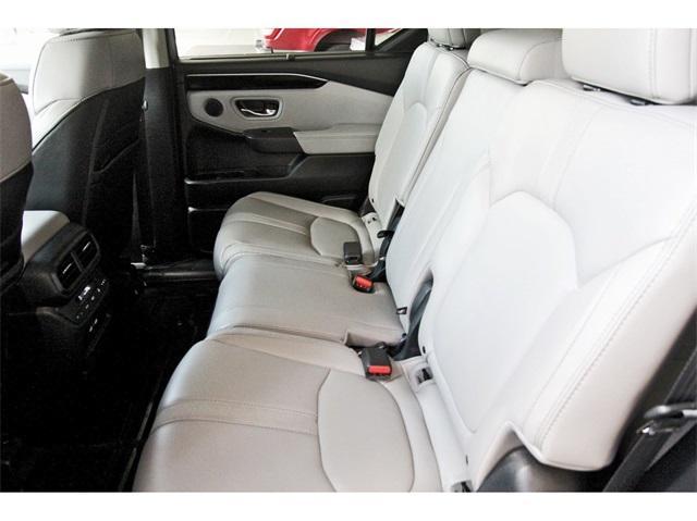 used 2023 Honda Pilot car, priced at $39,225