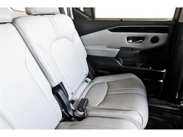 used 2023 Honda Pilot car, priced at $39,225