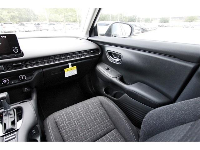 used 2025 Honda HR-V car, priced at $24,998