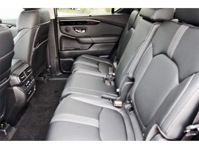 new 2025 Honda Pilot car, priced at $47,050