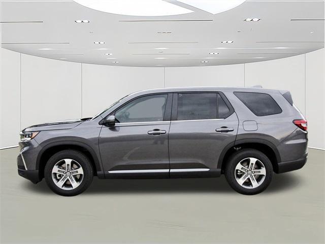 new 2025 Honda Pilot car, priced at $47,050