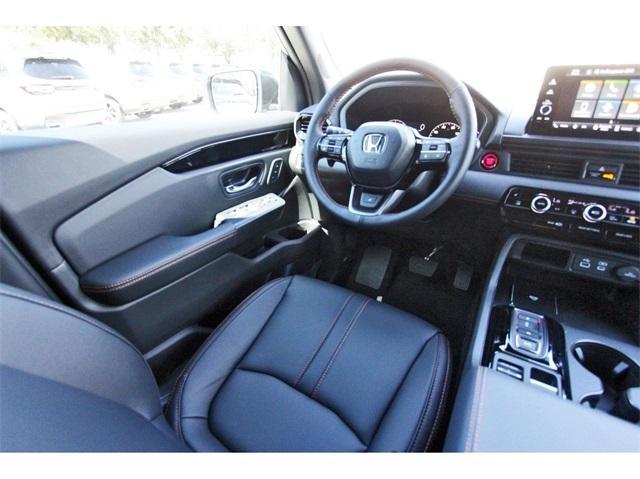 new 2025 Honda Pilot car, priced at $50,850