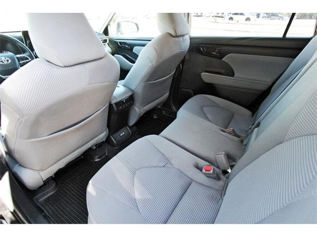 used 2023 Toyota Highlander car, priced at $32,886