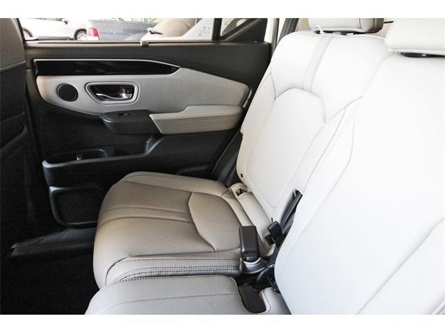 new 2025 Honda Pilot car, priced at $51,505