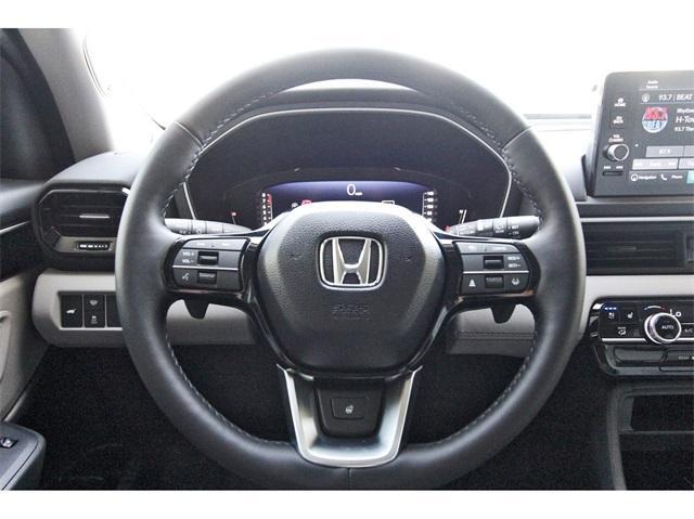new 2025 Honda Pilot car, priced at $56,250