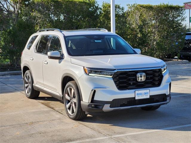 new 2025 Honda Pilot car, priced at $47,753