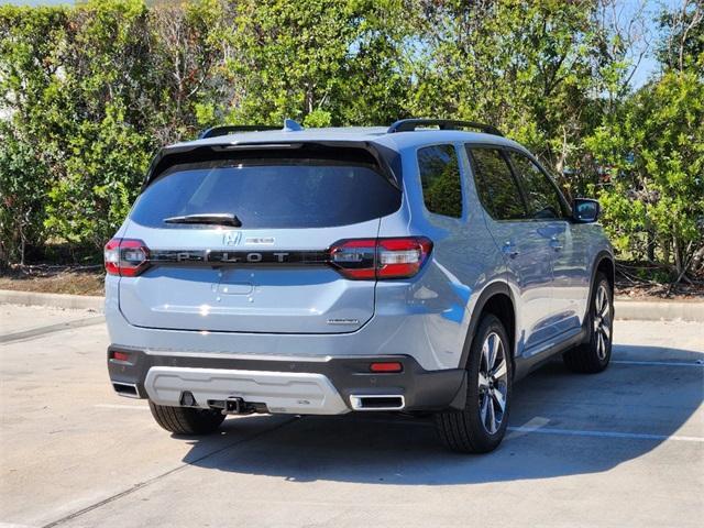 new 2025 Honda Pilot car, priced at $48,040