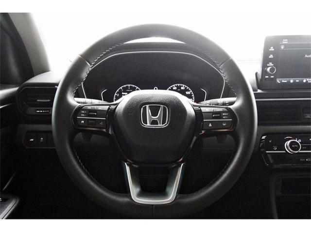 used 2025 Honda Pilot car, priced at $42,998