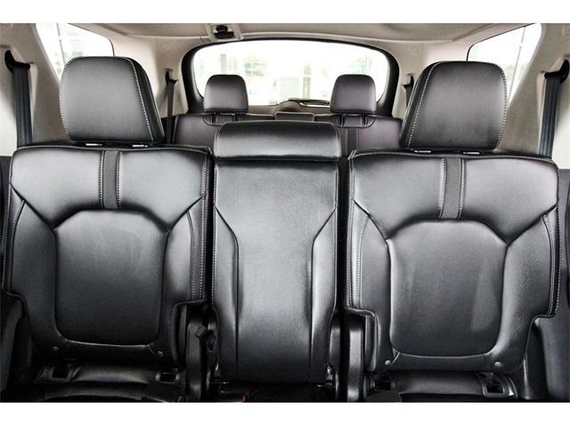 used 2025 Honda Pilot car, priced at $42,998
