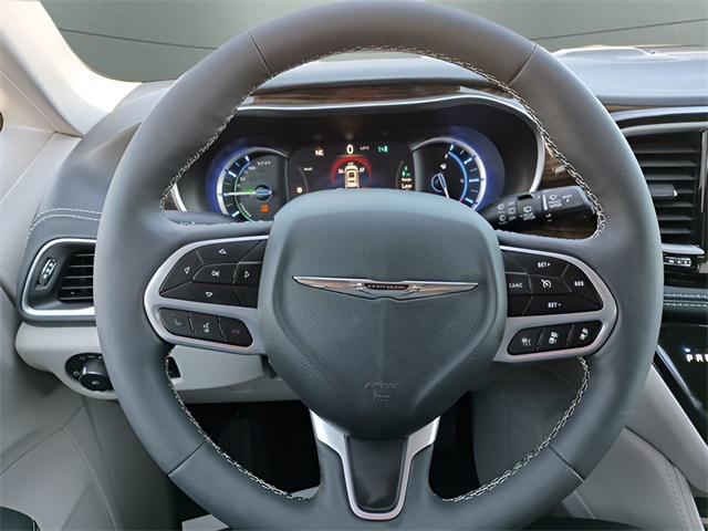 used 2023 Chrysler Pacifica Hybrid car, priced at $30,299