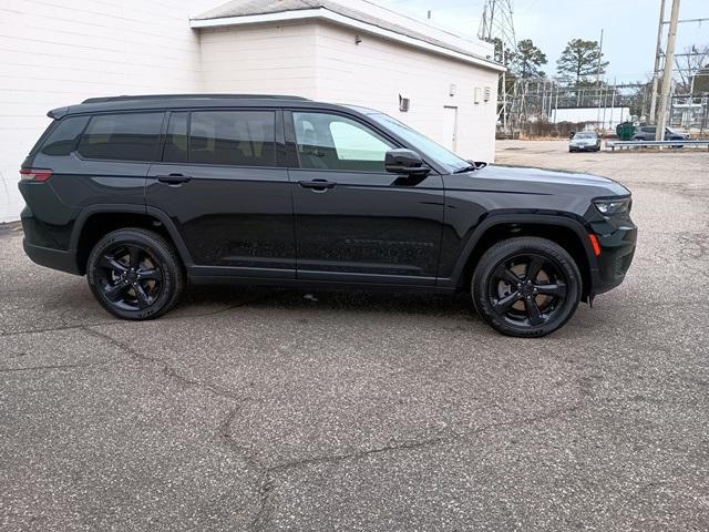 new 2024 Jeep Grand Cherokee L car, priced at $45,546