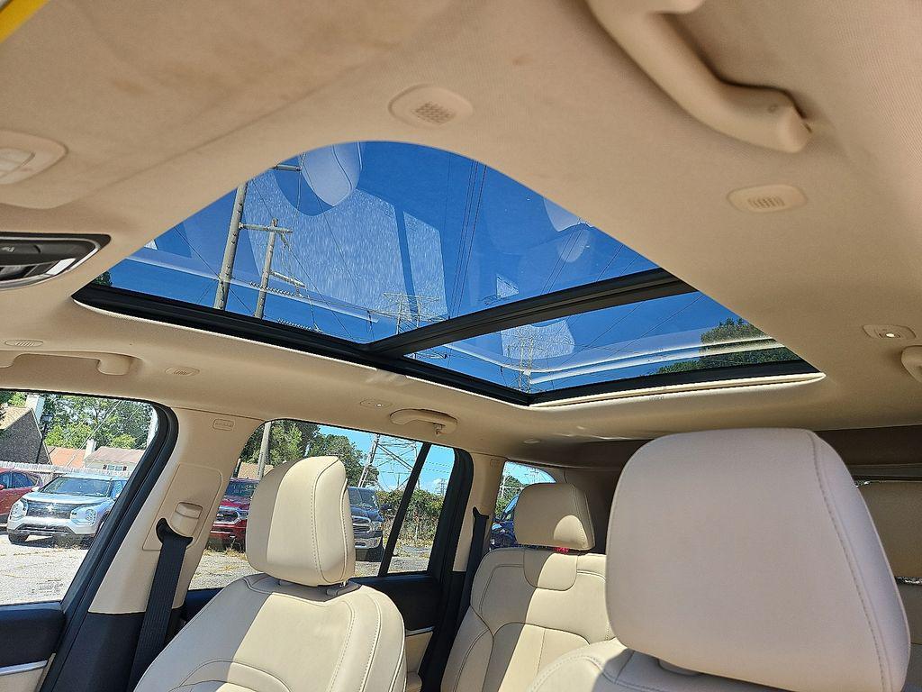 used 2022 Jeep Grand Cherokee car, priced at $30,865