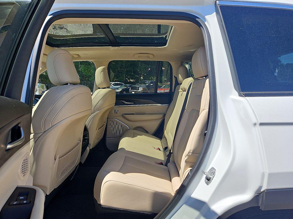 used 2022 Jeep Grand Cherokee car, priced at $30,865