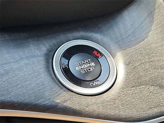 new 2025 Jeep Grand Cherokee car, priced at $39,703