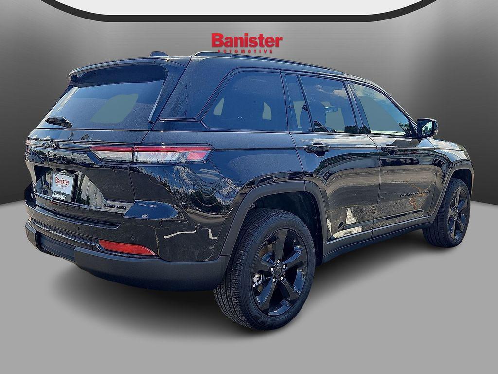 new 2025 Jeep Grand Cherokee car, priced at $43,148