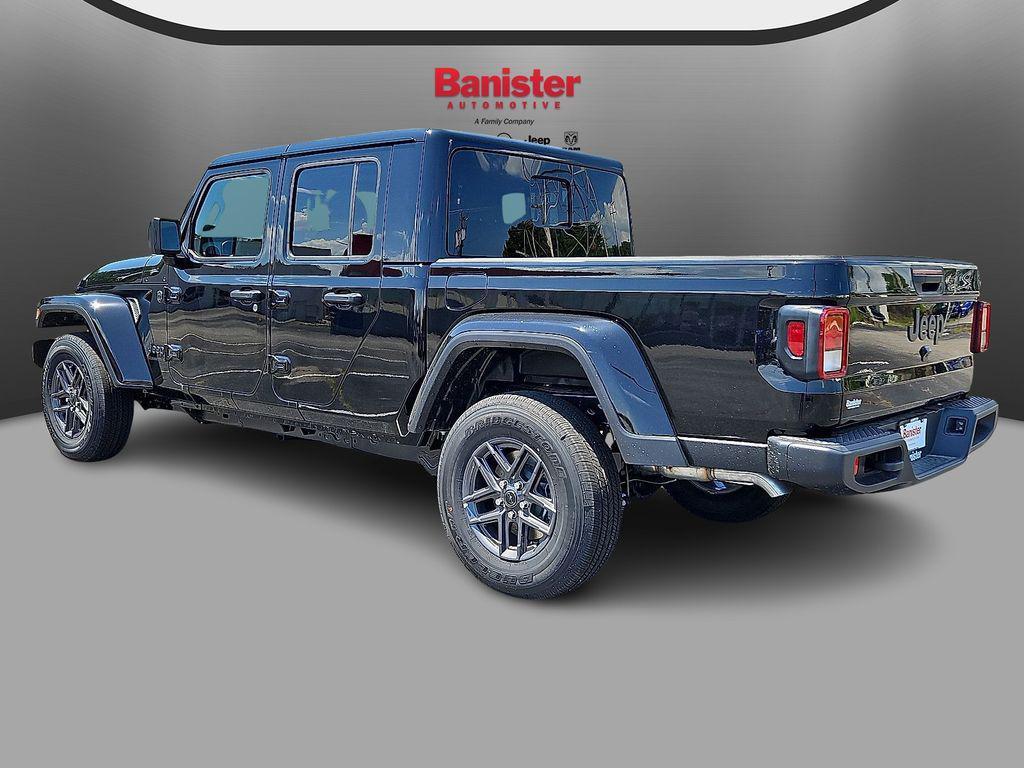 new 2025 Jeep Gladiator car, priced at $44,295