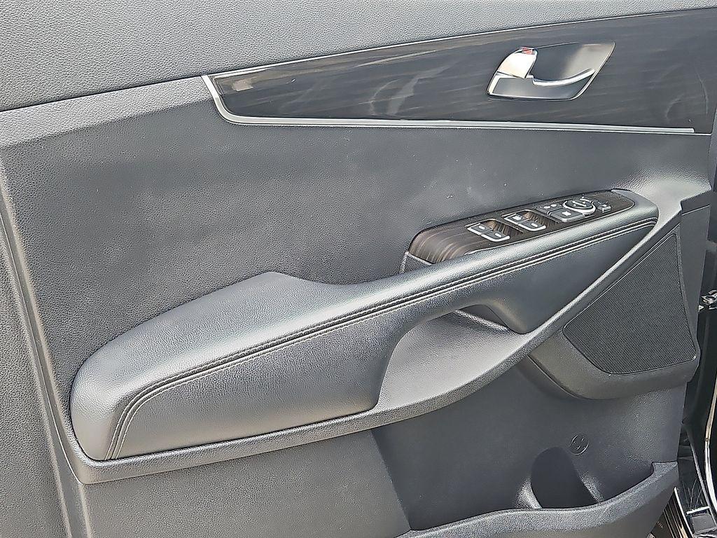 used 2019 Kia Sorento car, priced at $14,408