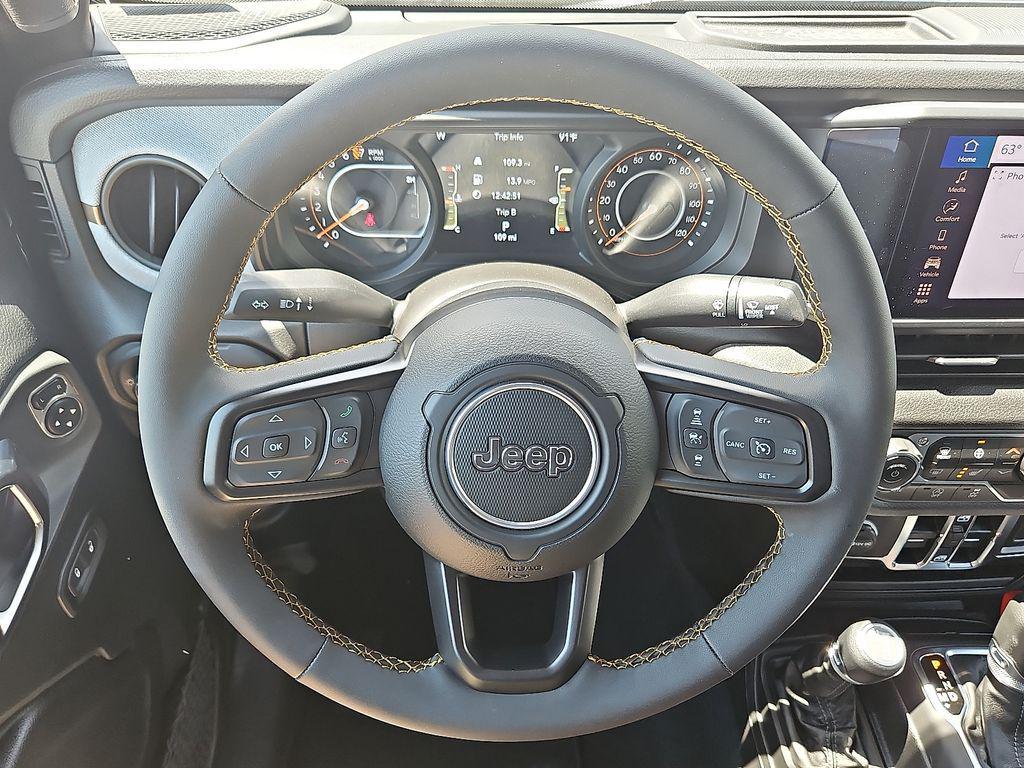 new 2025 Jeep Gladiator car, priced at $37,843