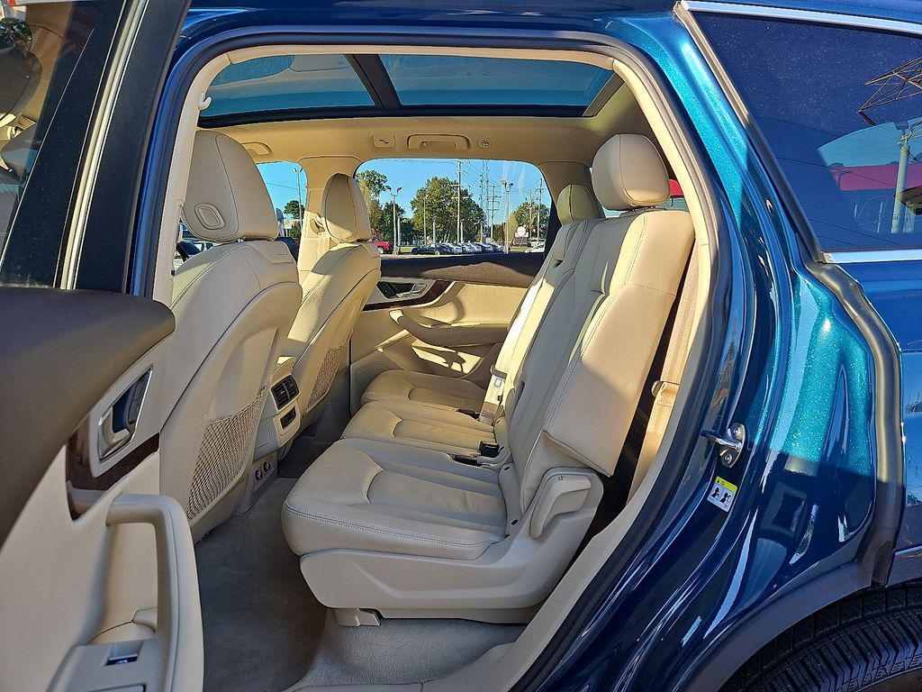 used 2019 Audi Q7 car, priced at $21,700